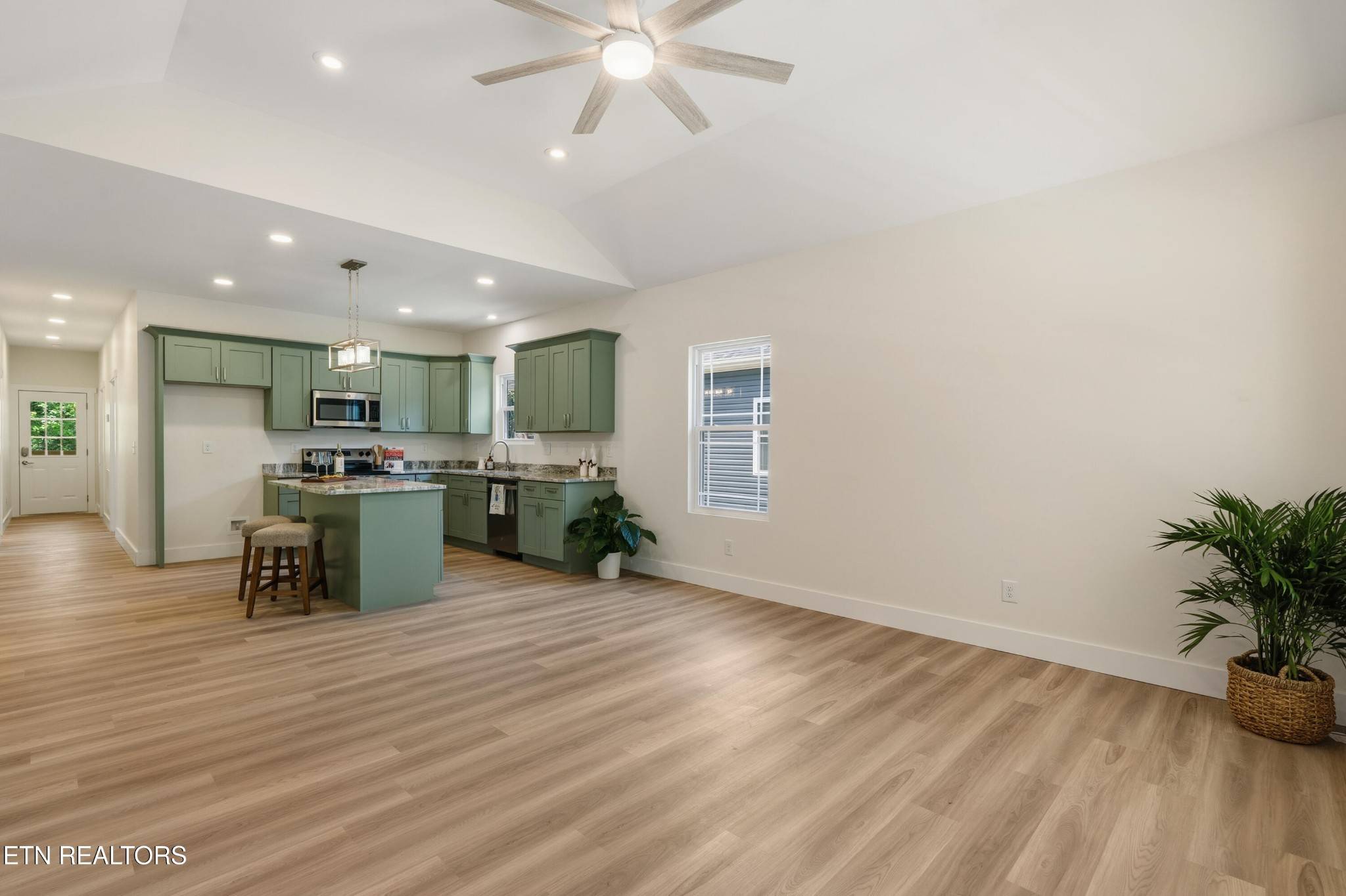 3442 Gap Rd, Knoxville, TN 37921