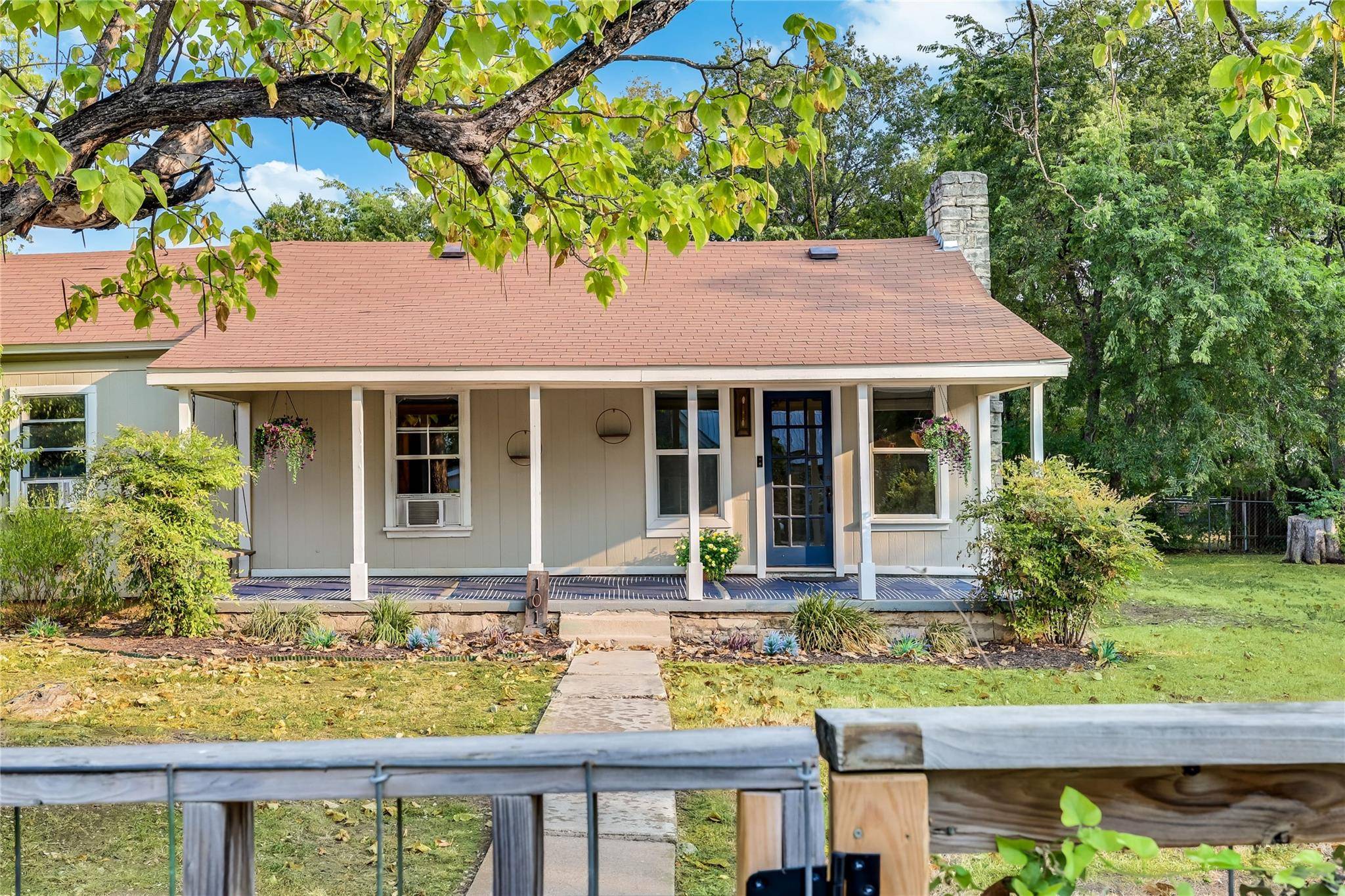 101 Patricks Aly, Liberty Hill, TX 78642