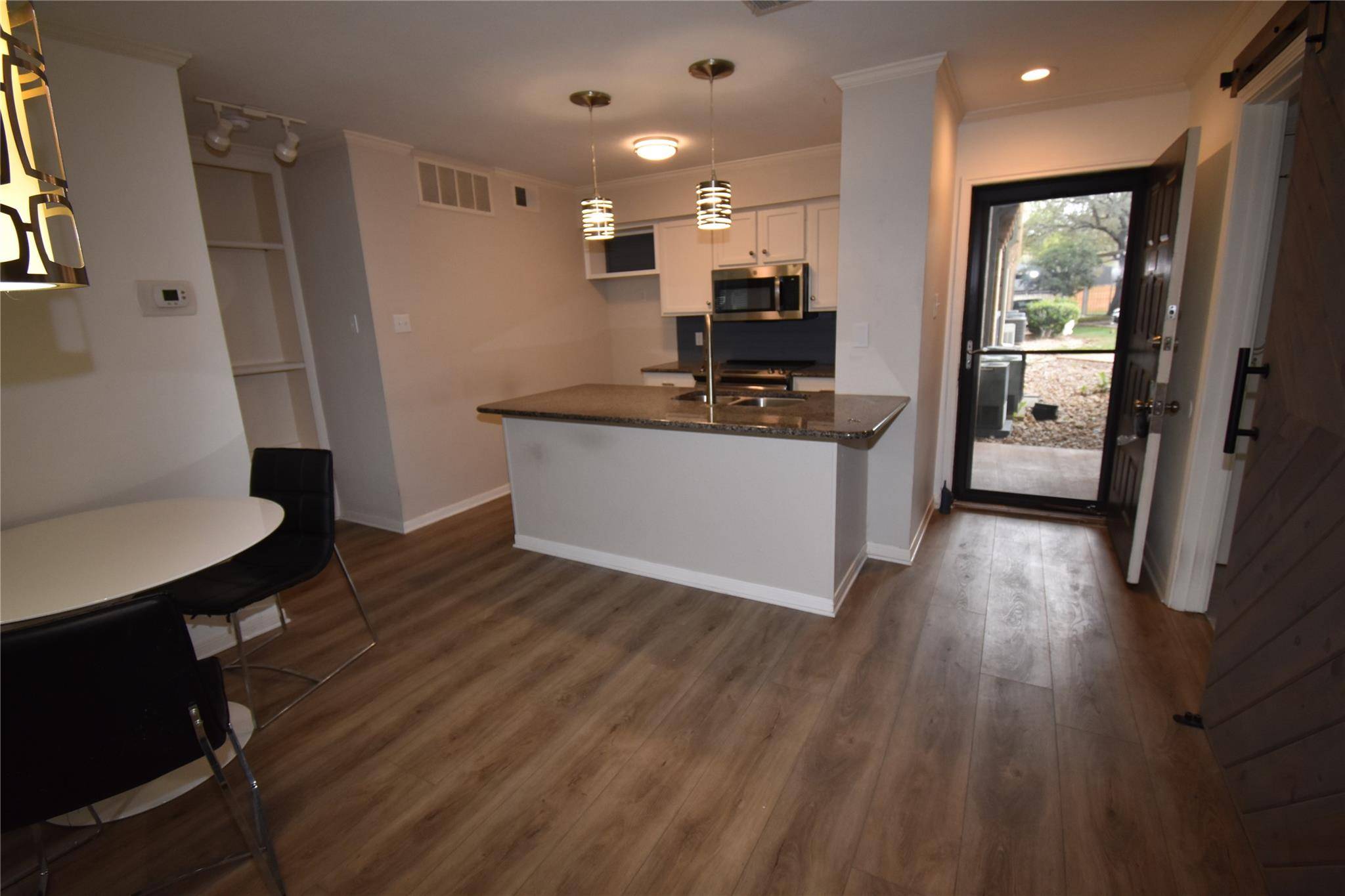 8888 Tallwood DR #2109, Austin, TX 78759