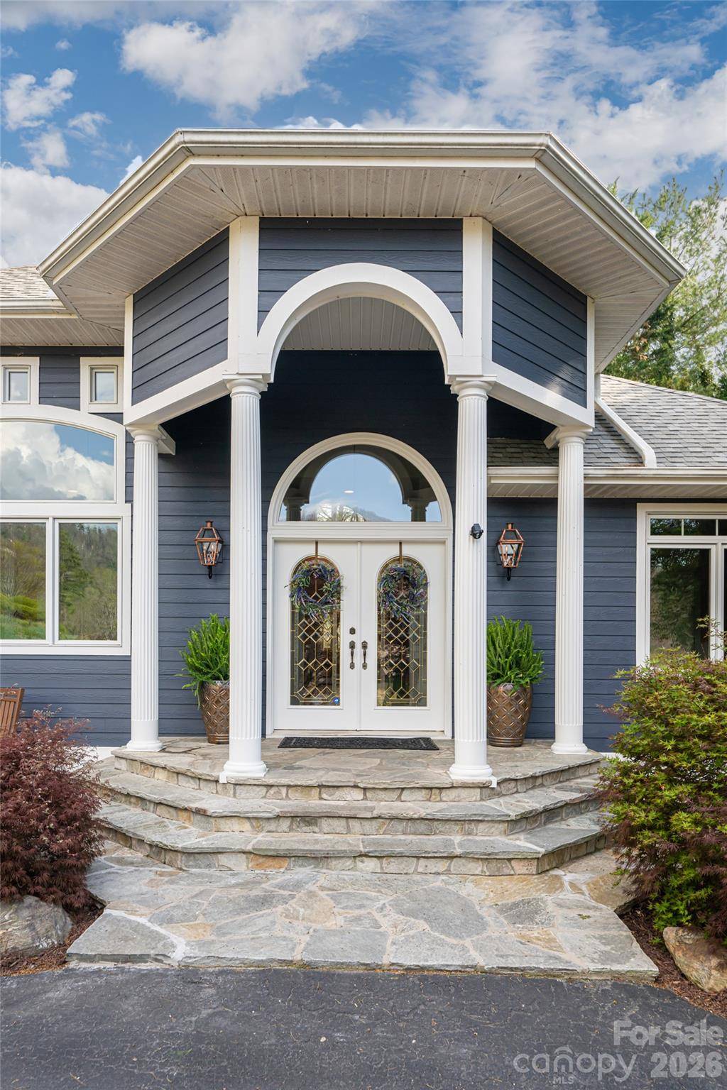 6 Oxford CT, Asheville, NC 28804