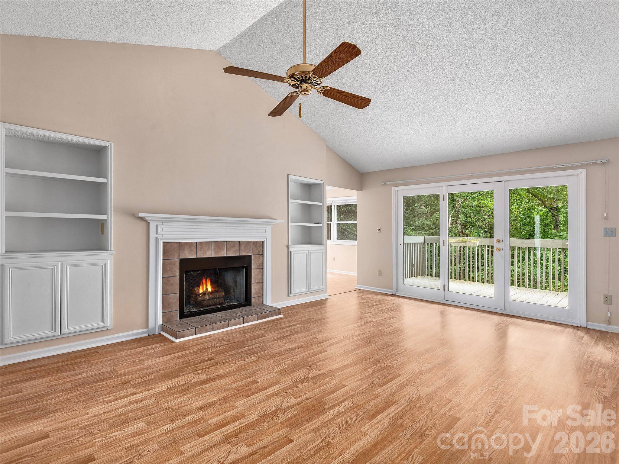 20 Cedarcliff CIR, Asheville, NC 28803