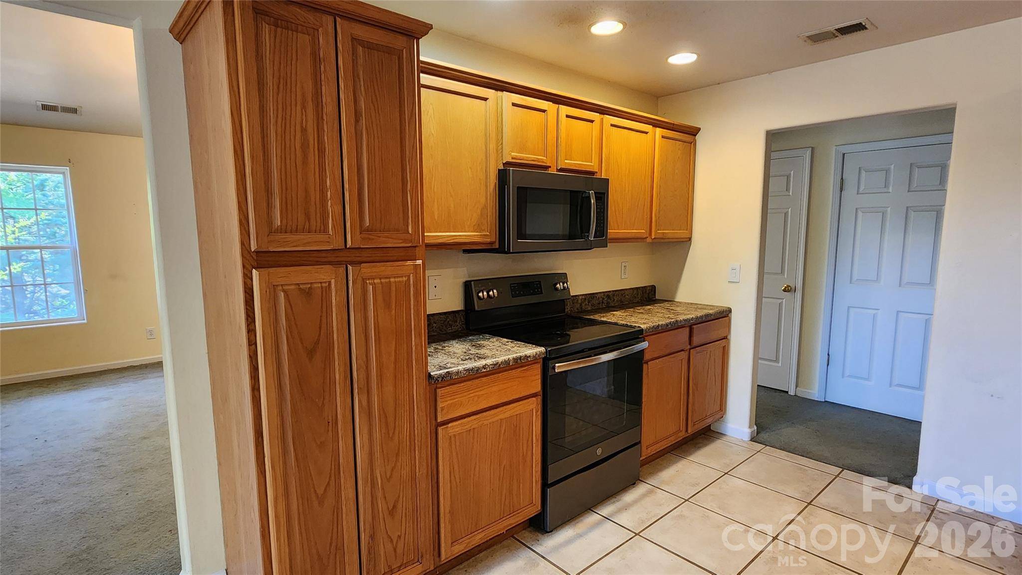 200 Park PL, Morganton, NC 28655