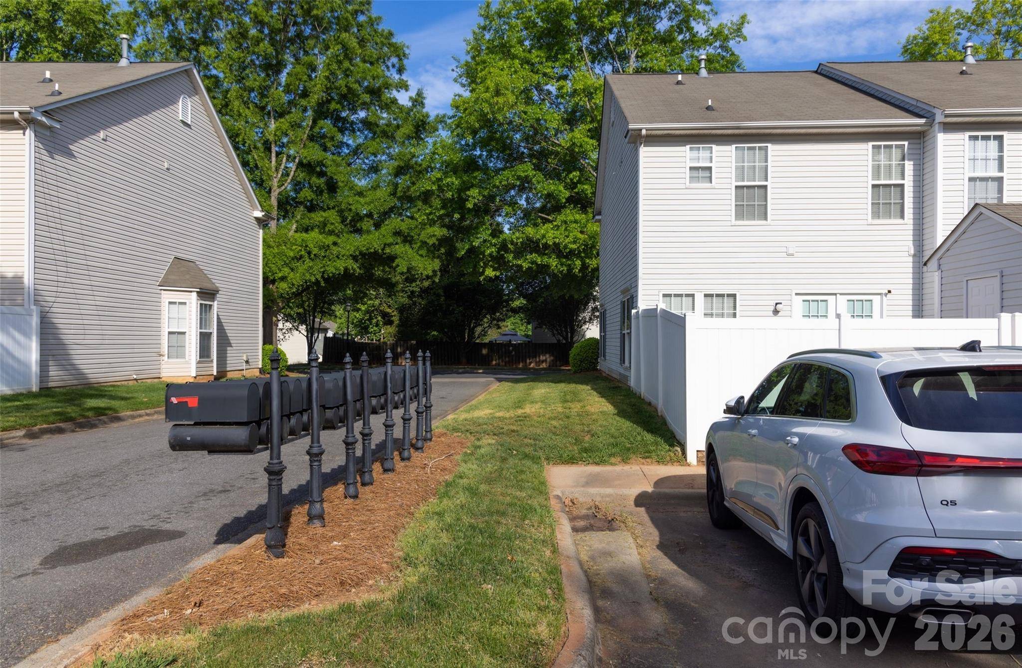 8224 Shinkansen DR, Charlotte, NC 28213