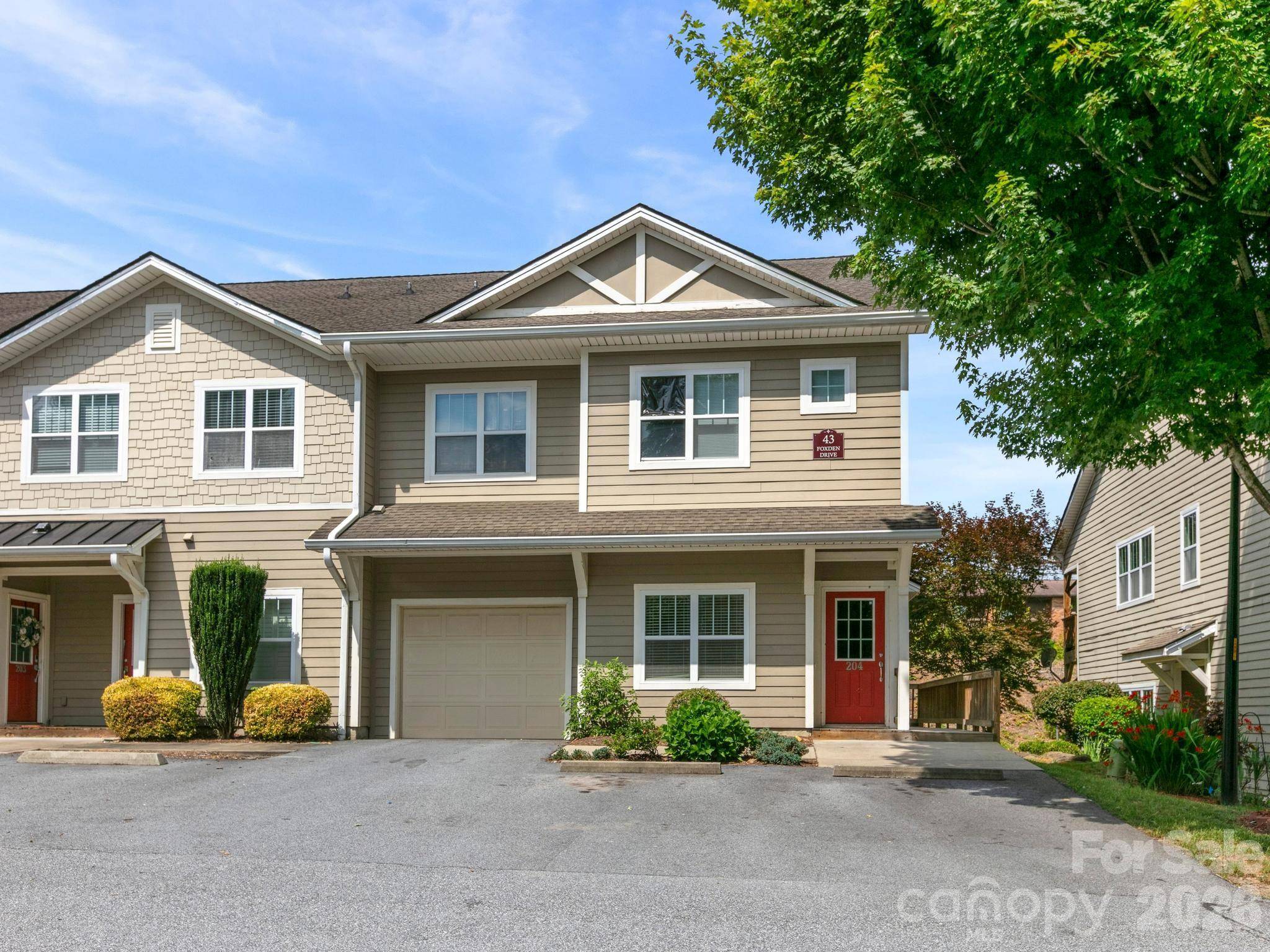 43 Foxden DR #104, Fletcher, NC 28732
