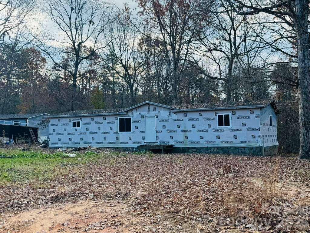 6130 Andria LN, Connelly Springs, NC 28612