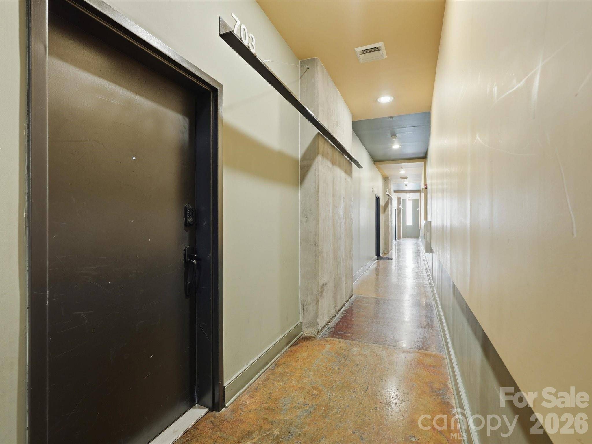 710 W Trade ST #703, Charlotte, NC 28202