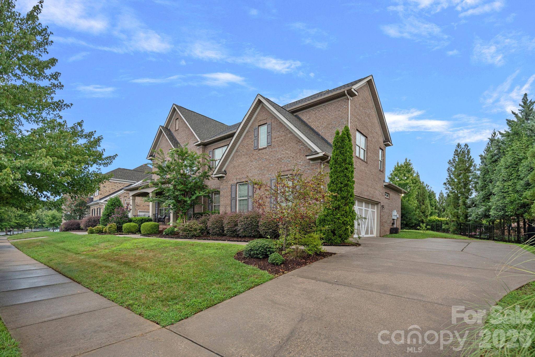 8211 Caesars Head DR, Waxhaw, NC 28173
