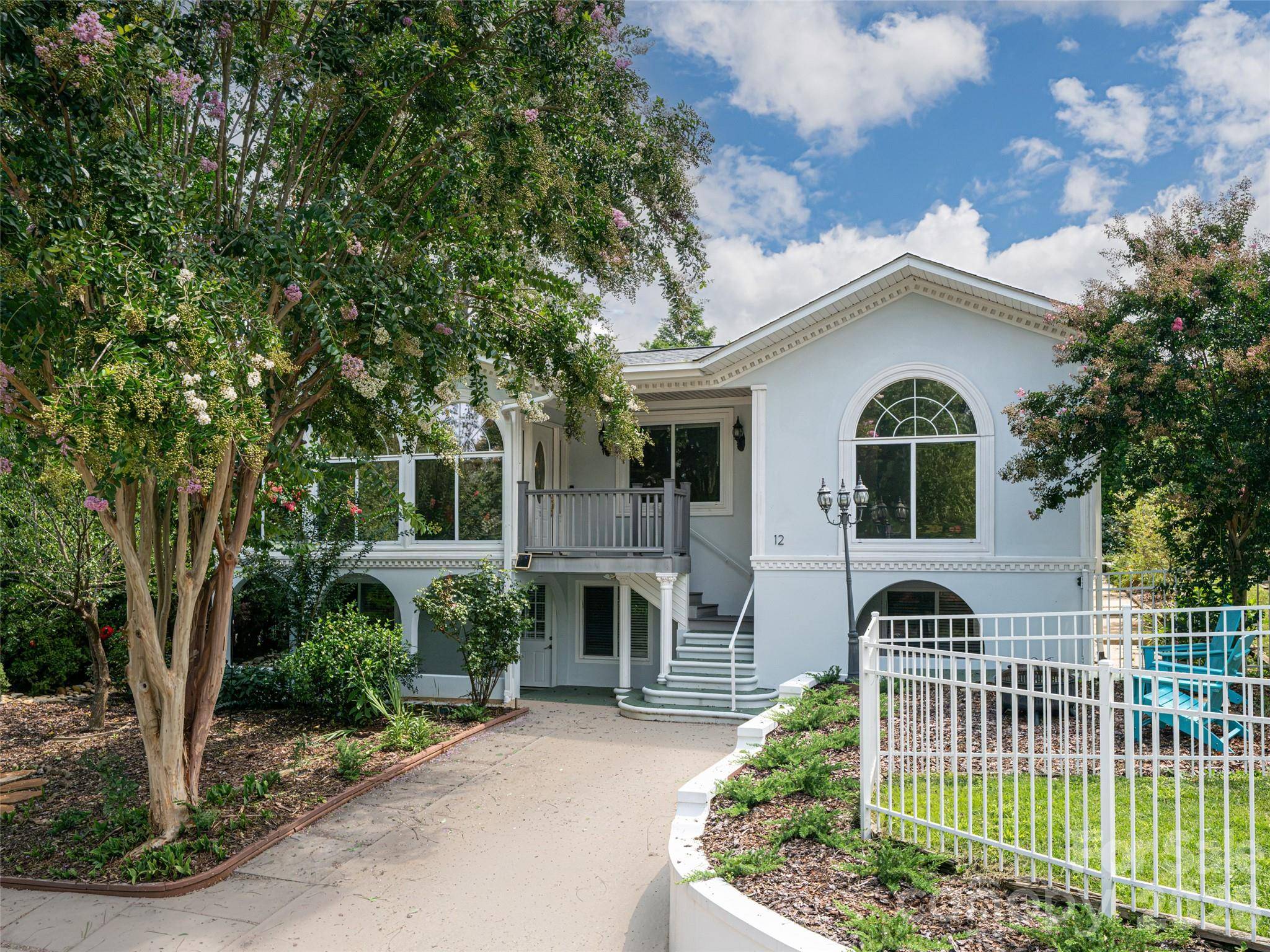 12 Peeler DR, Asheville, NC 28803