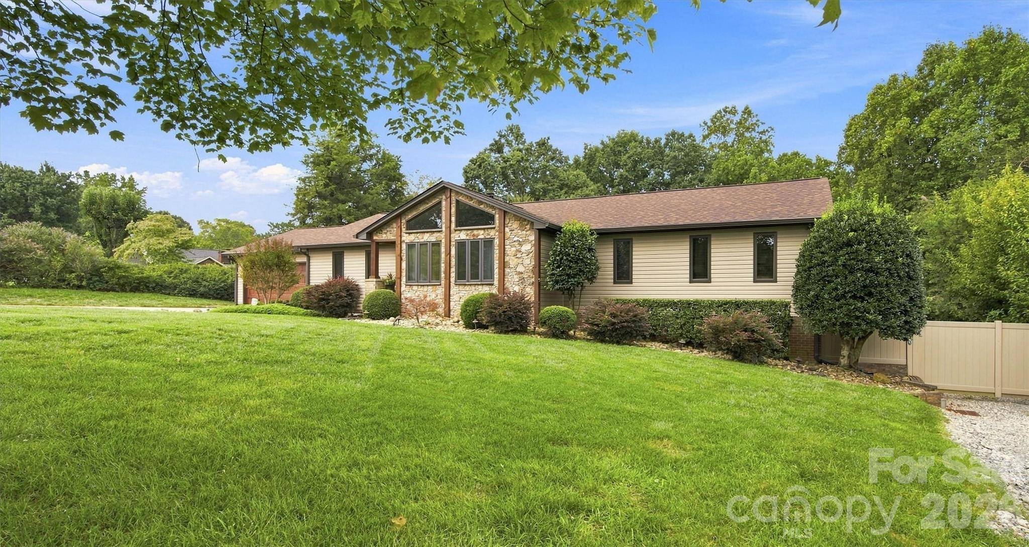 3867 Angie DR, Denver, NC 28037