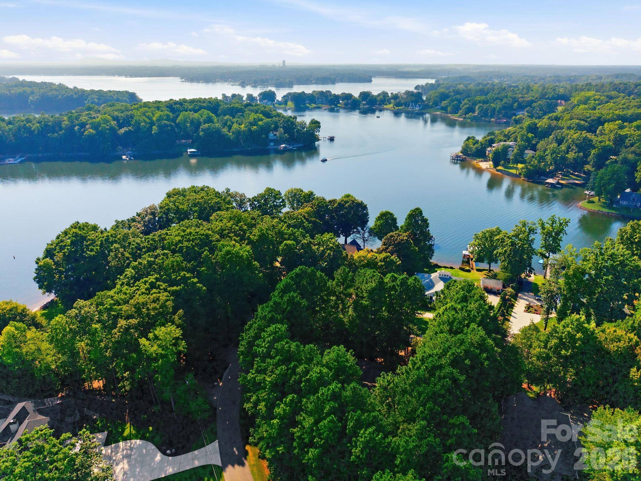 316 Riverwood RD, Mooresville, NC 28117