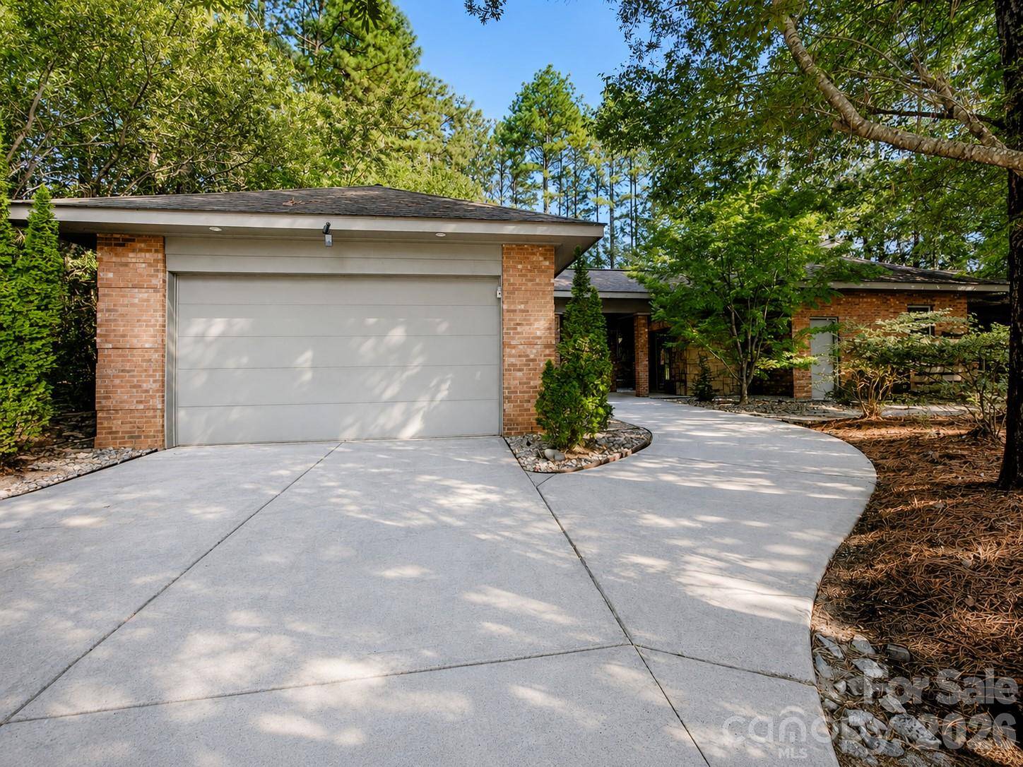 316 Riverwood RD, Mooresville, NC 28117