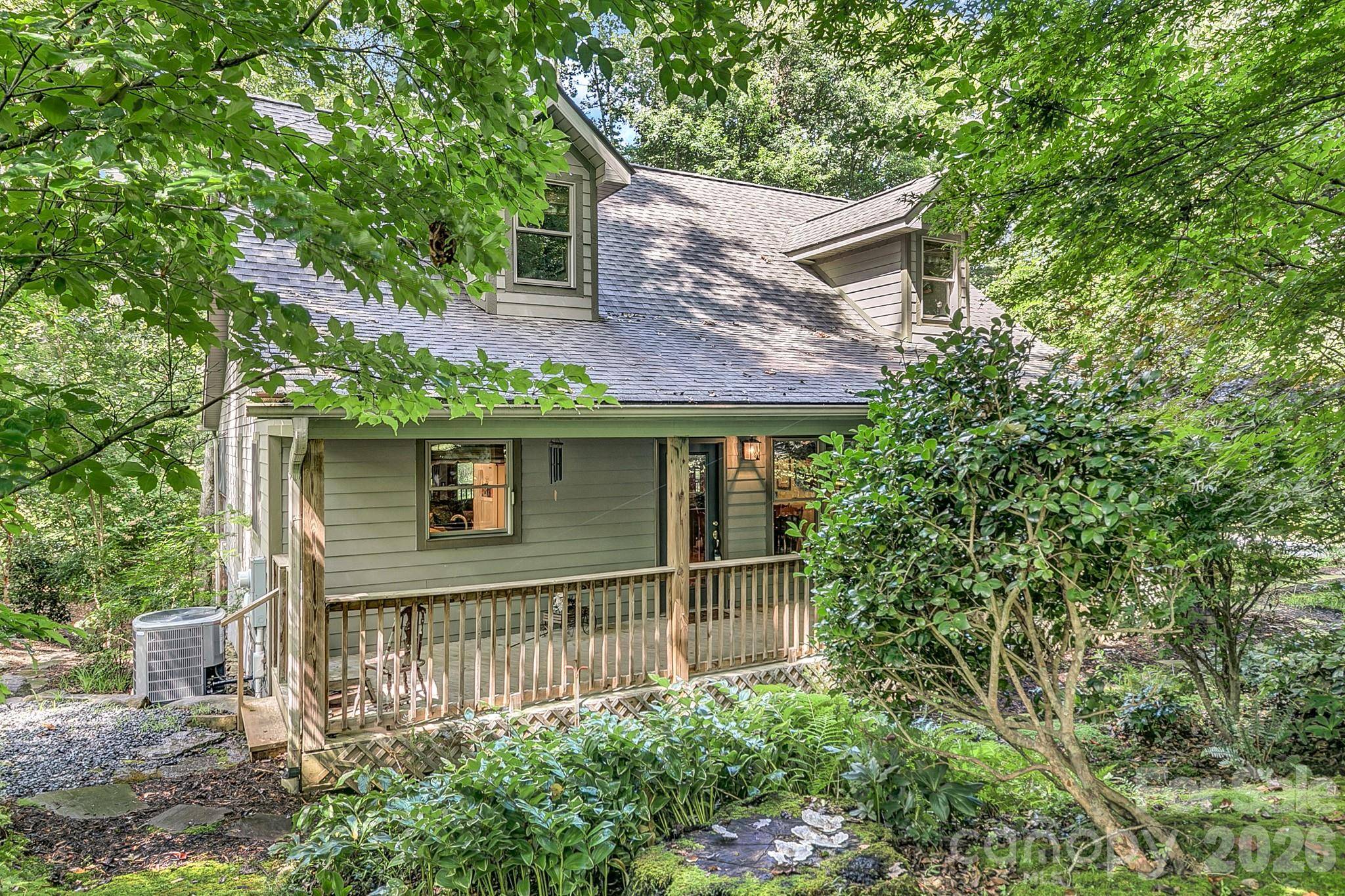 779 Thissa WAY, Brevard, NC 28712