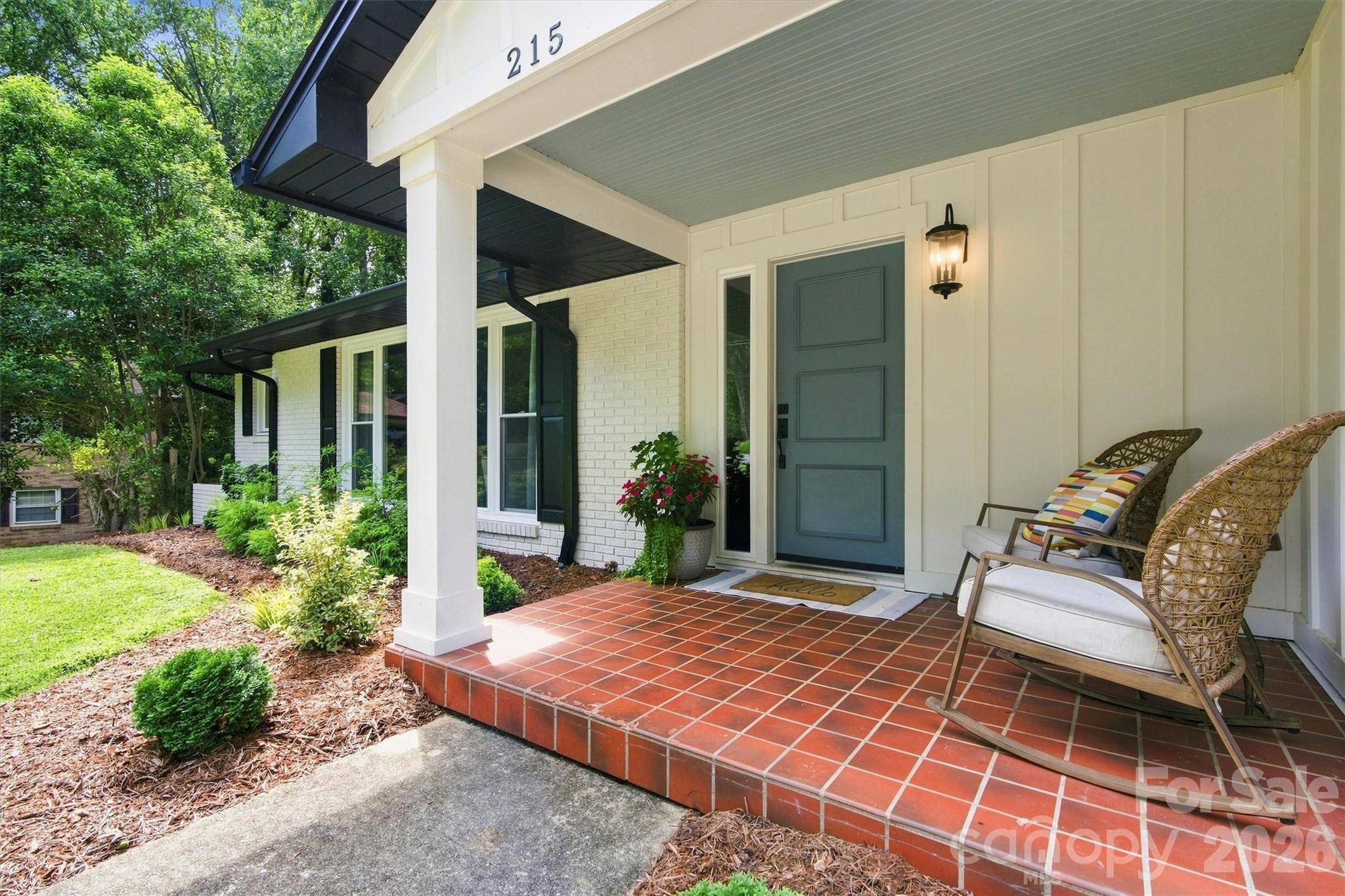 215 Pinehurst LN, Newton, NC 28658