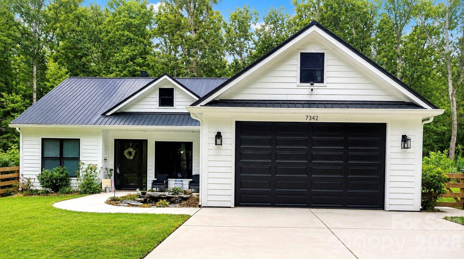 7342 Milan DR, Huntersville, NC 28078