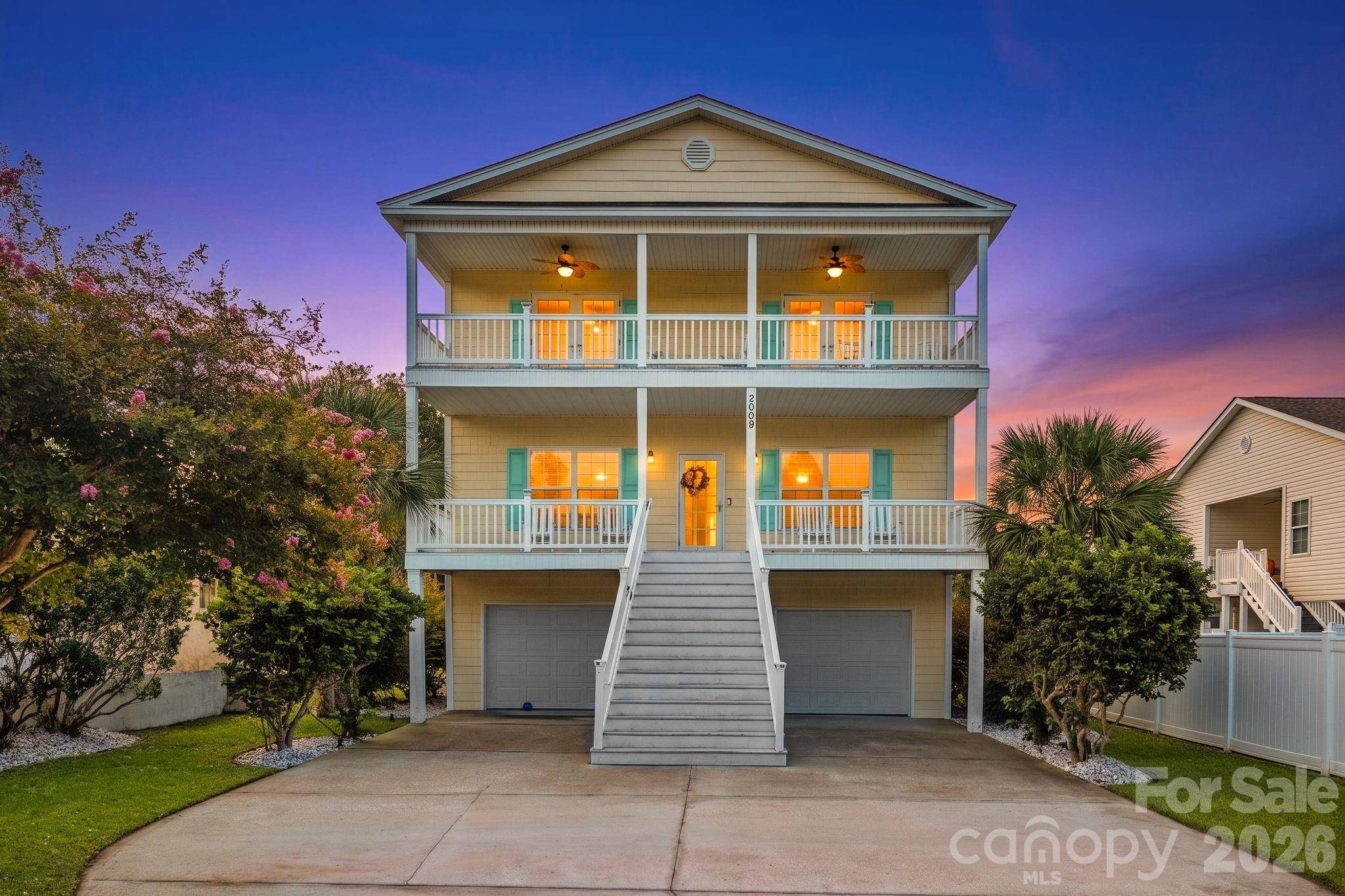 2009 Hillside DR S, North Myrtle Beach, SC 29582