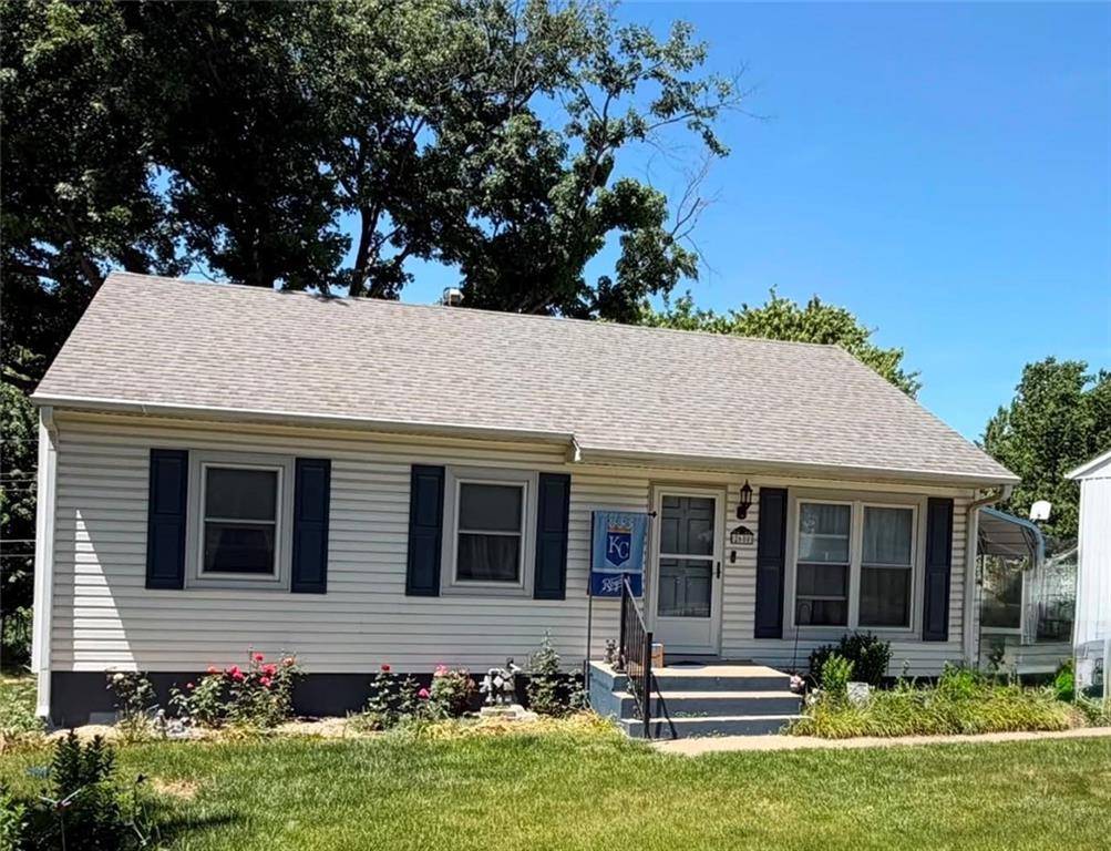 2600 Cardinal LN, St Joseph, MO 64503