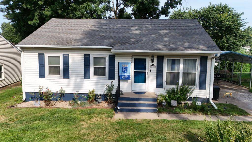 2600 Cardinal LN, St Joseph, MO 64503