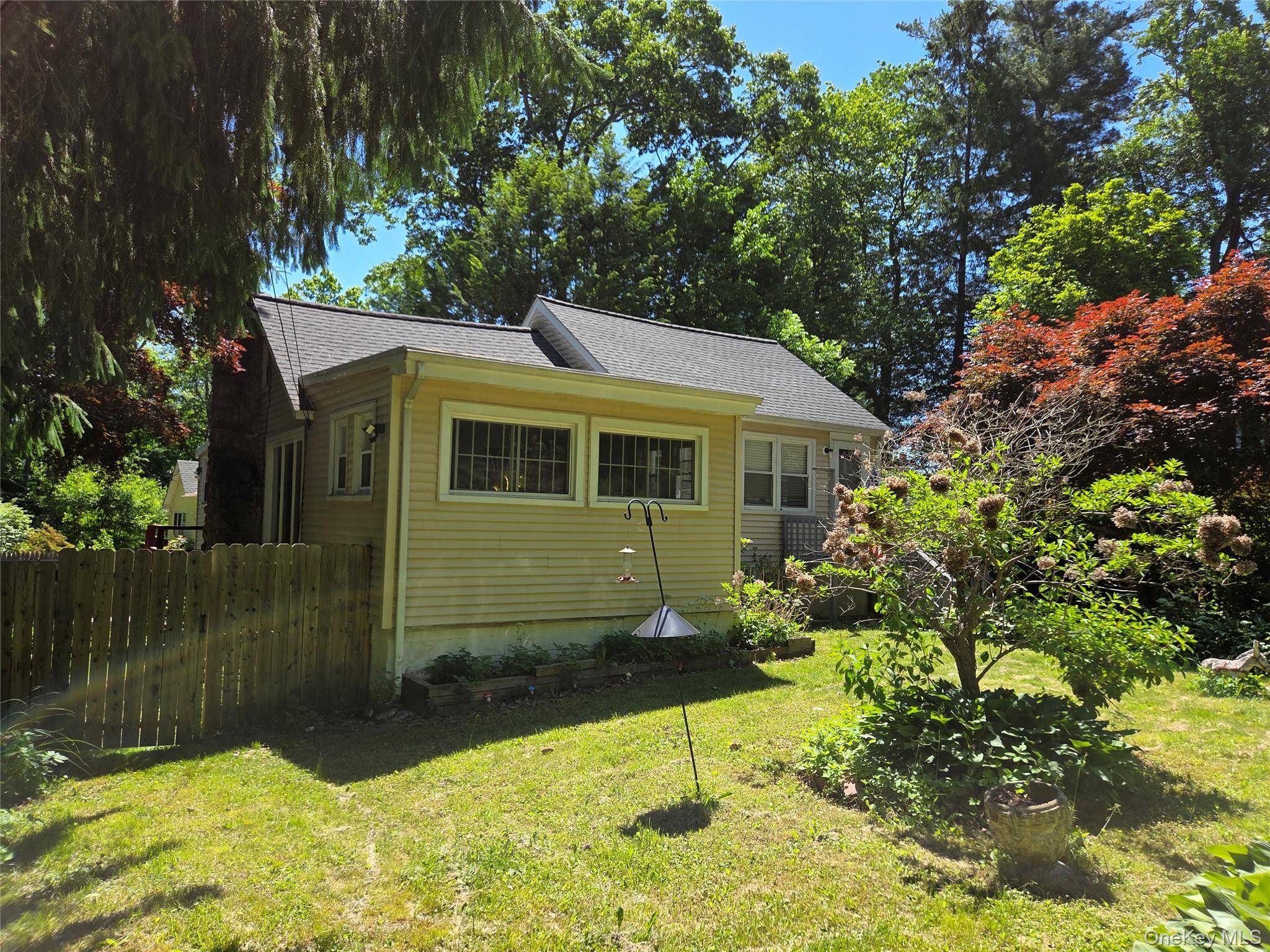 19 Ravina RD, Patterson, NY 12563