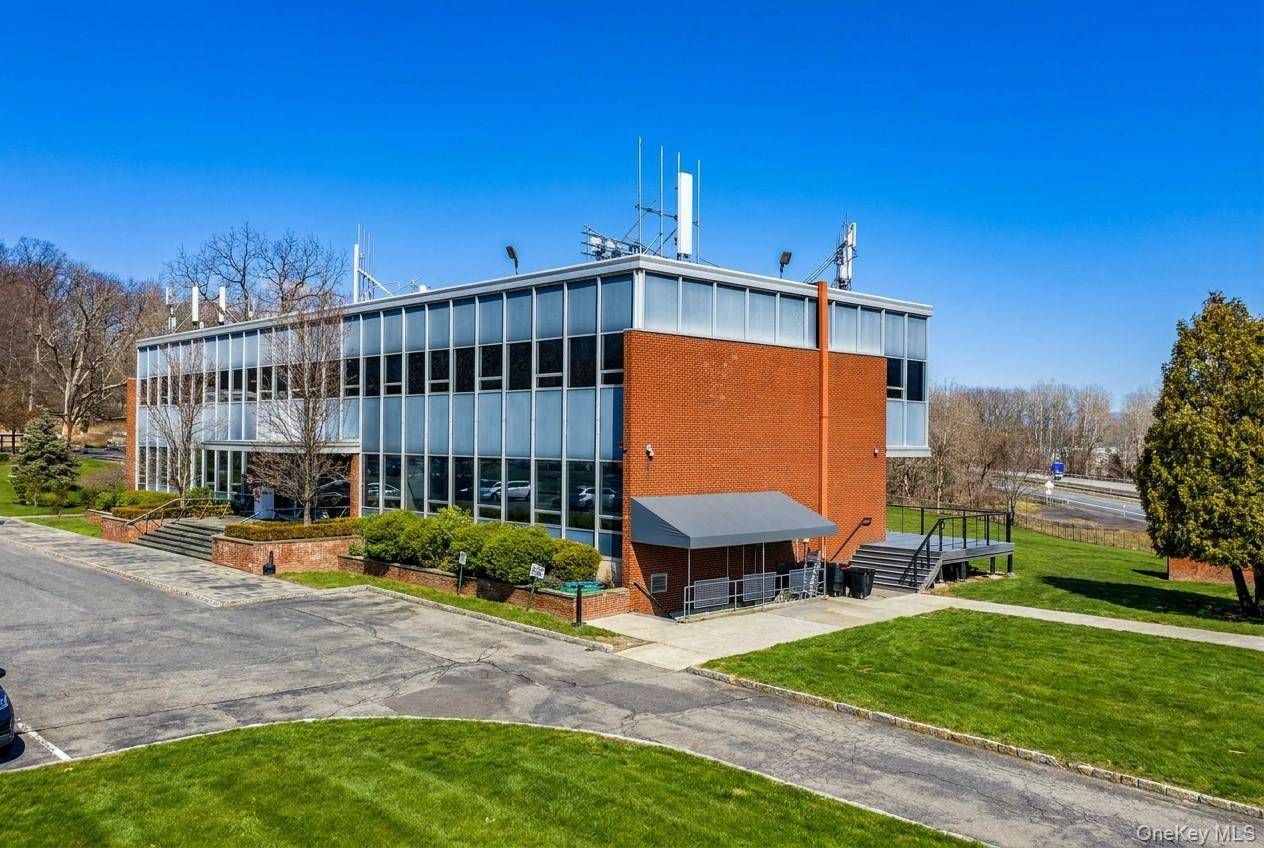 70 Pleasant Hill RD, New Windsor, NY 12553