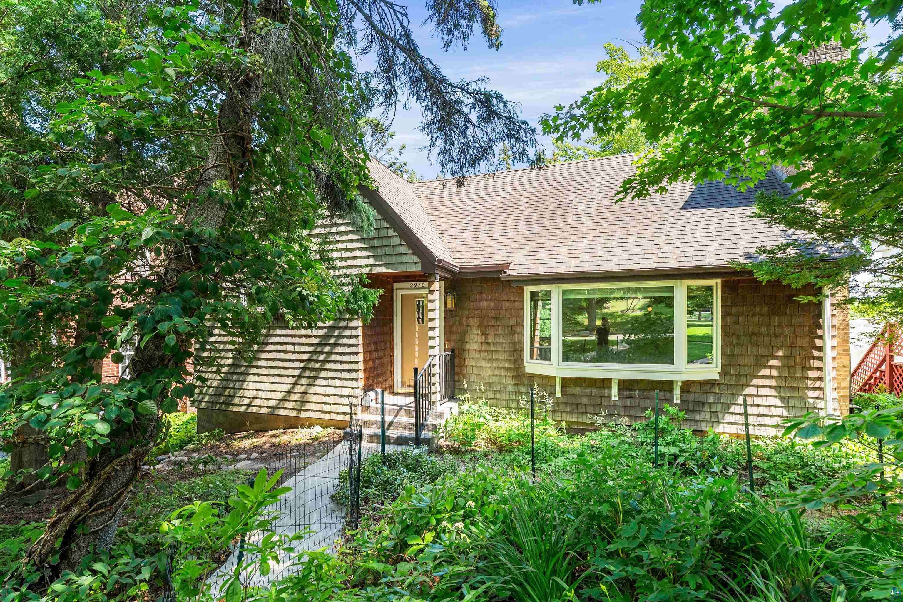 2910 Greysolon Rd, Duluth, MN 55812