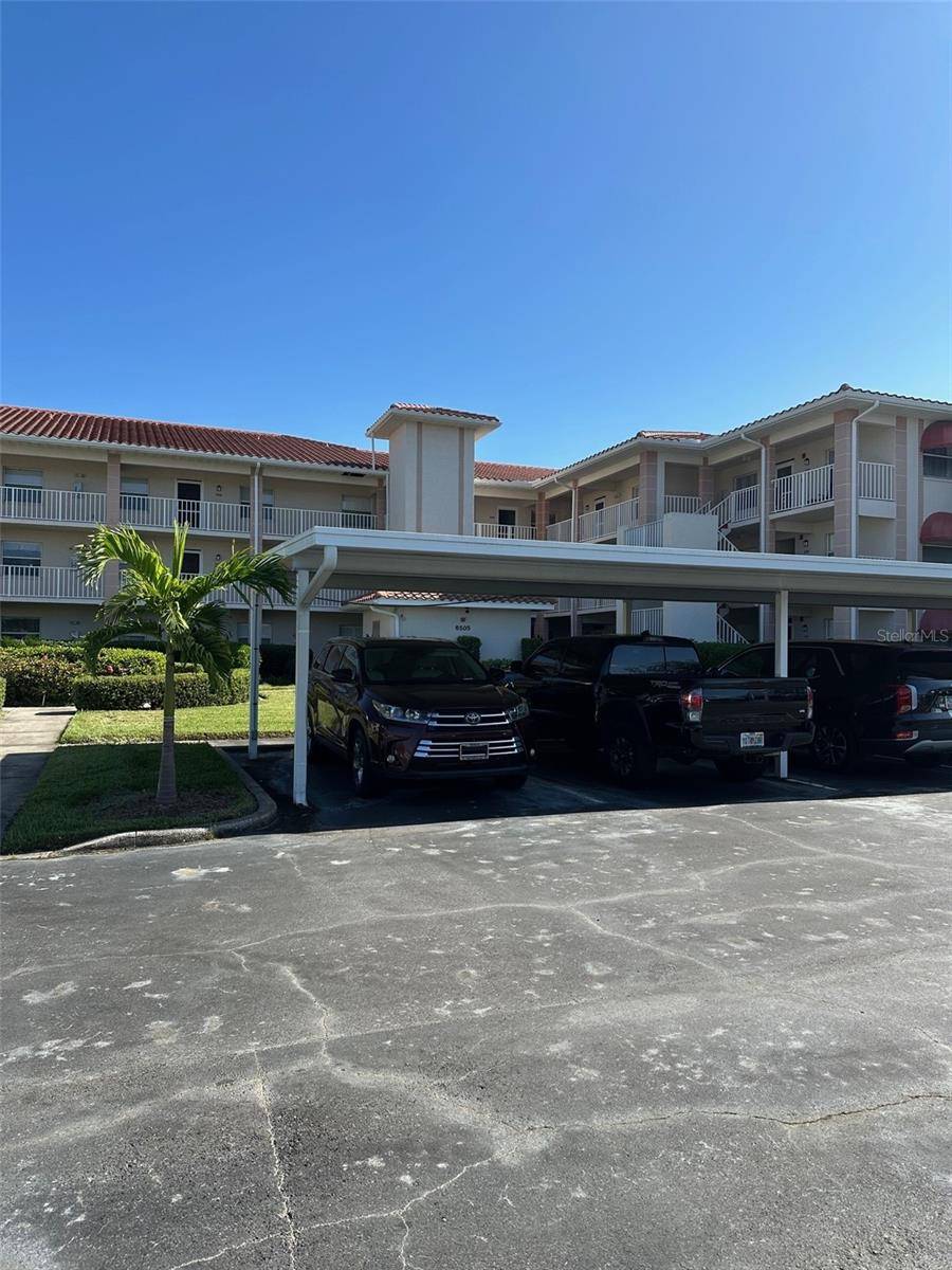 6505 STONE RIVER RD #202, Bradenton, FL 34203