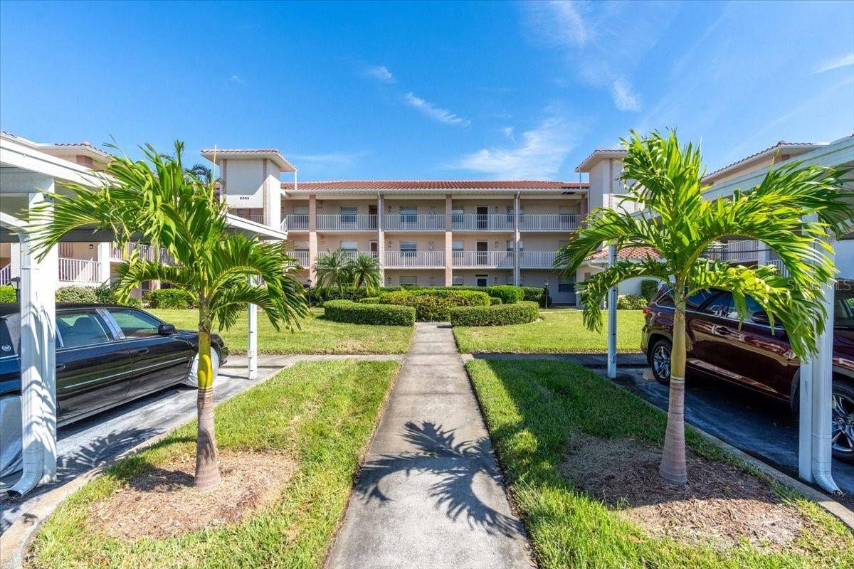 6505 STONE RIVER RD #202, Bradenton, FL 34203