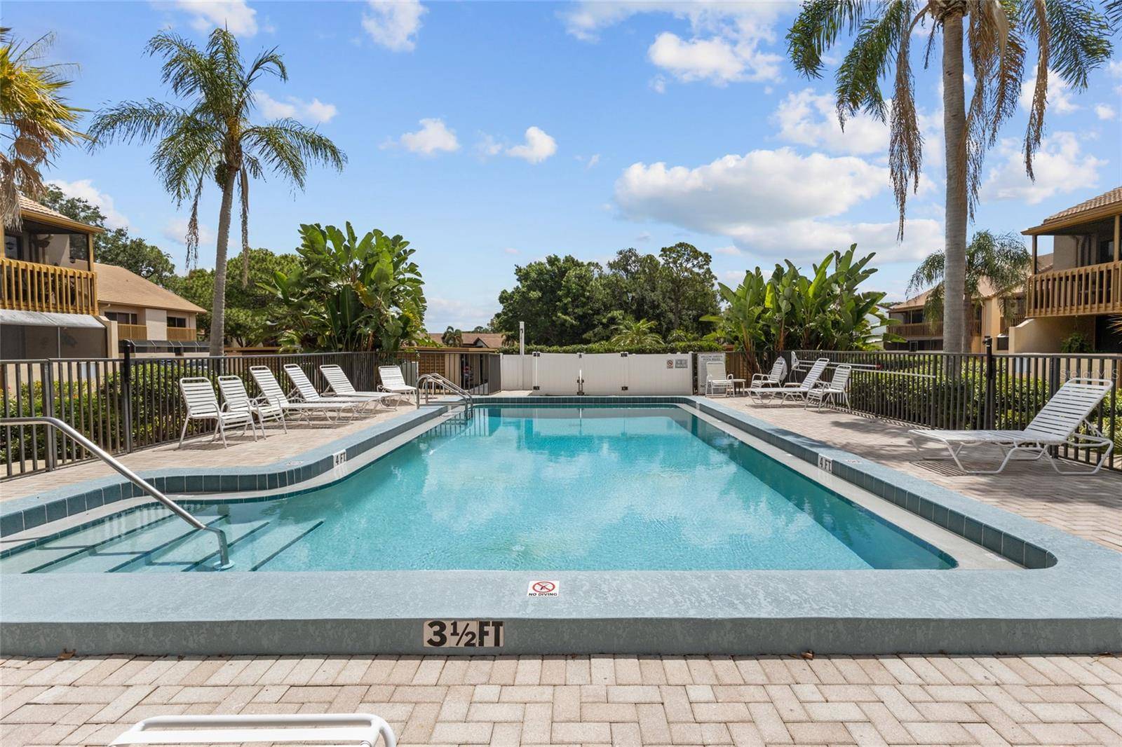 3037 WILLOW GREEN DR #12, Sarasota, FL 34235