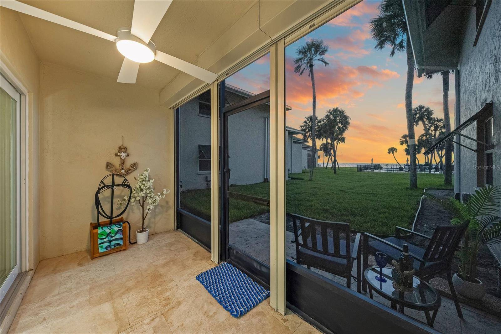 4660 OCEAN BLVD #F1, Sarasota, FL 34242