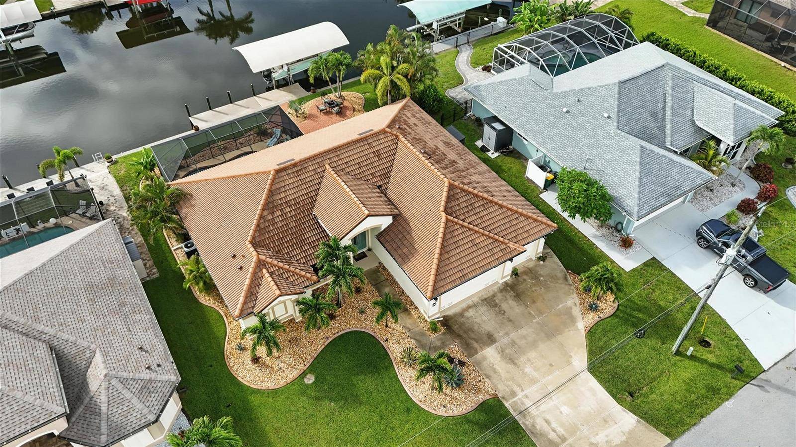 9402 MIGUE CIR, Port Charlotte, FL 33981