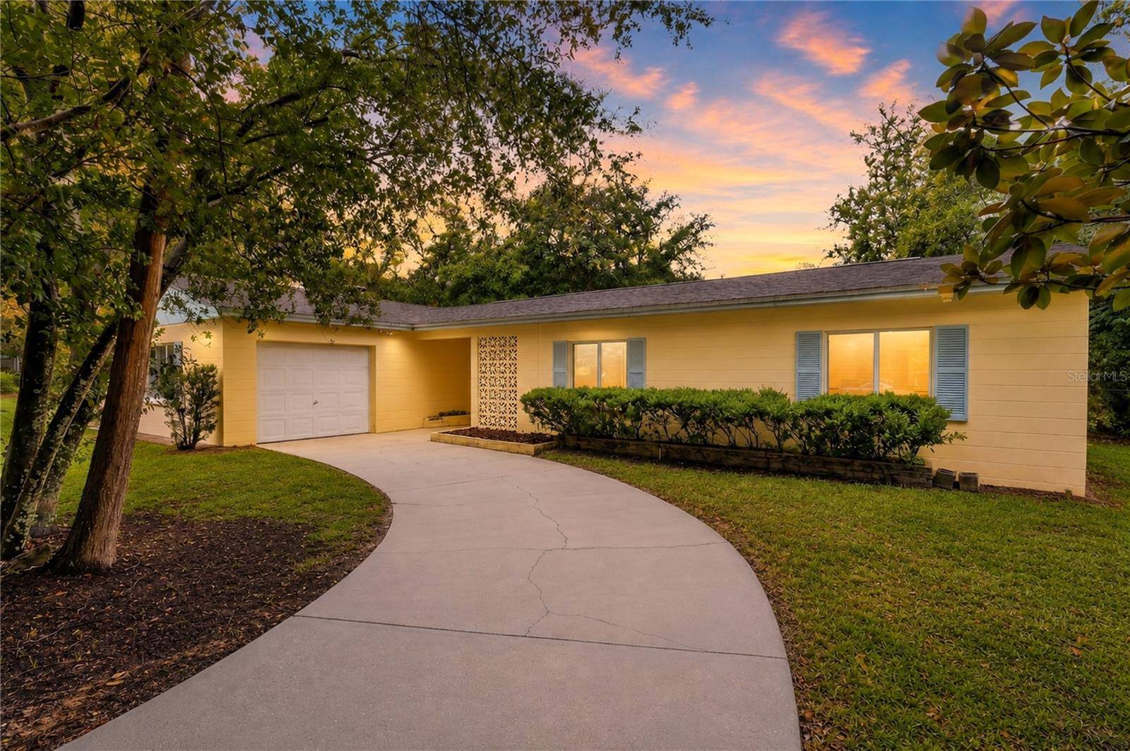 2002 NW 36TH DR, Gainesville, FL 32605
