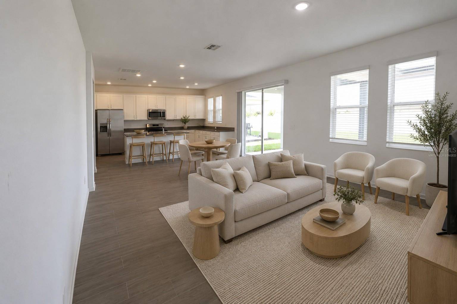 2587 RUNNERS CIR, Clermont, FL 34714