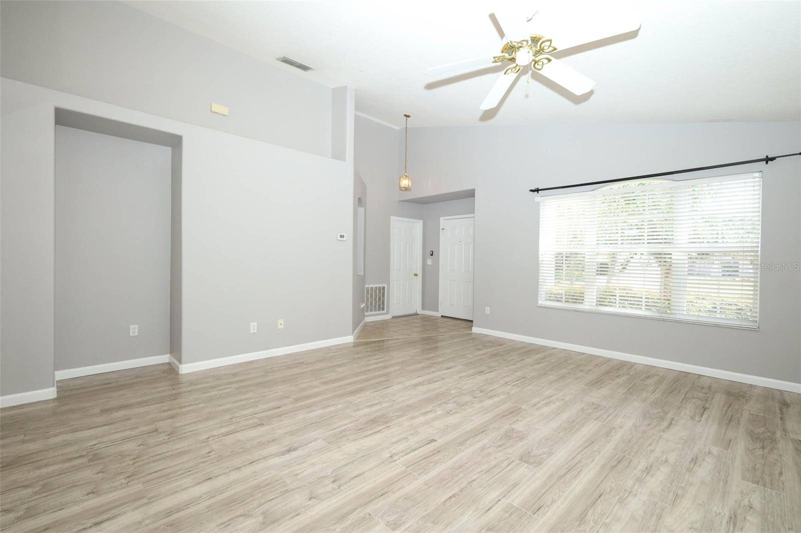 3221 EGRETS LANDING DR, Lake Mary, FL 32746