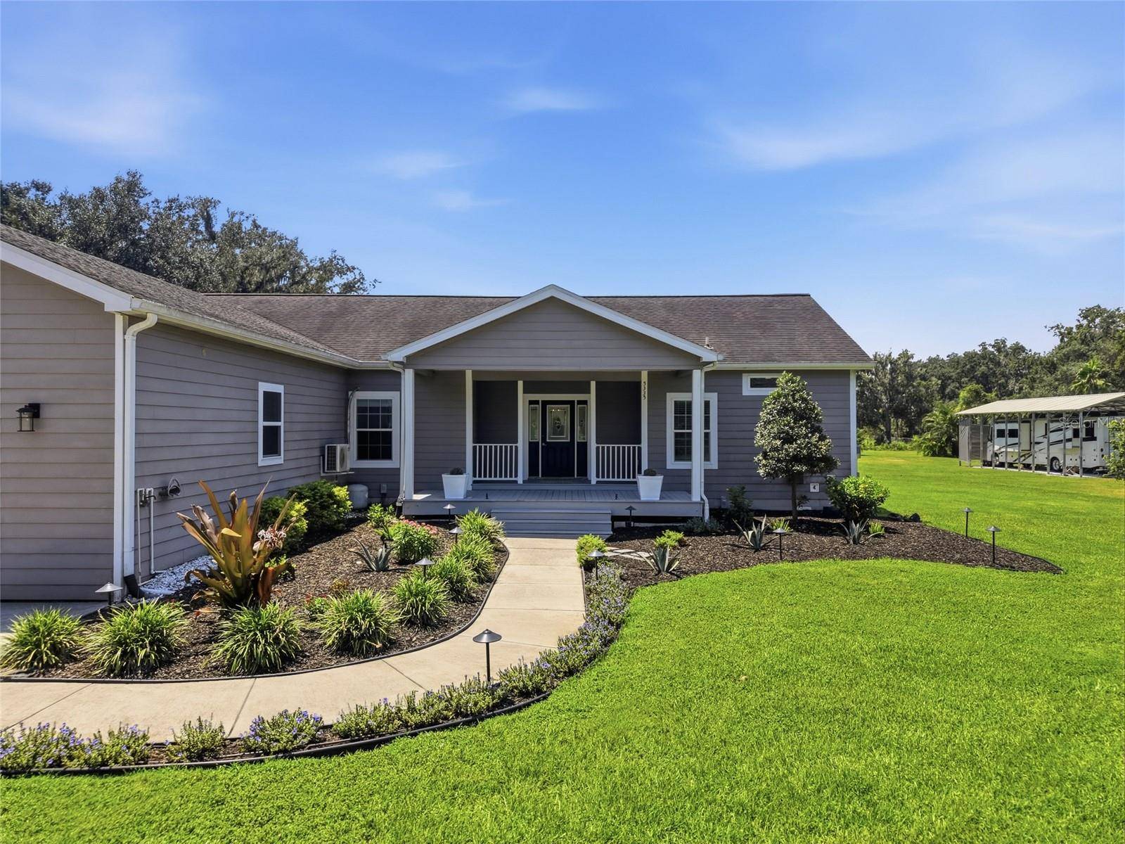 5335 SHAKESPEARE DR, Dover, FL 33527