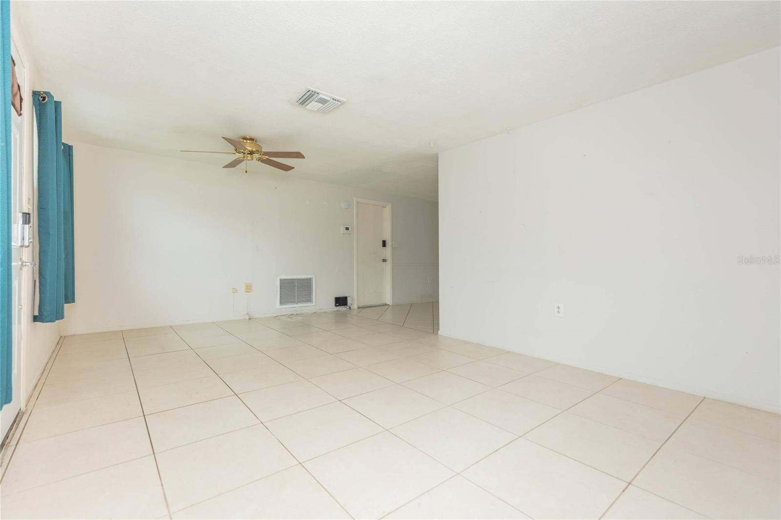 1447 WEYFORD LN, Holiday, FL 34691