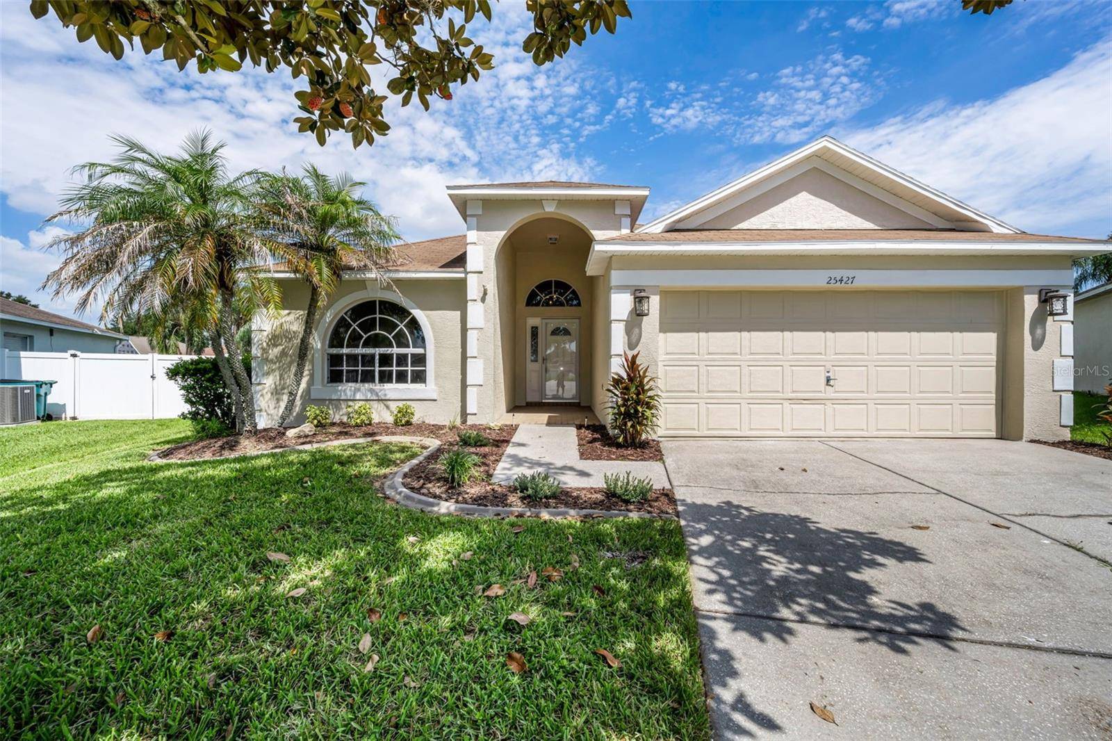 25427 SEVEN RIVERS CIR, Land O Lakes, FL 34639