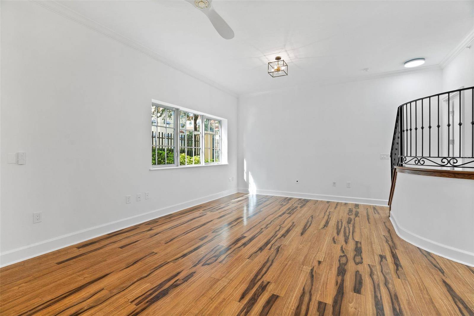 300 BEACH DR NE #309, St Petersburg, FL 33701