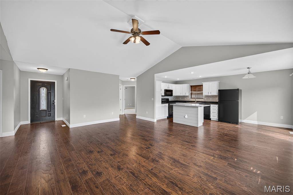116 Pioneer CT, Waynesville, MO 65583