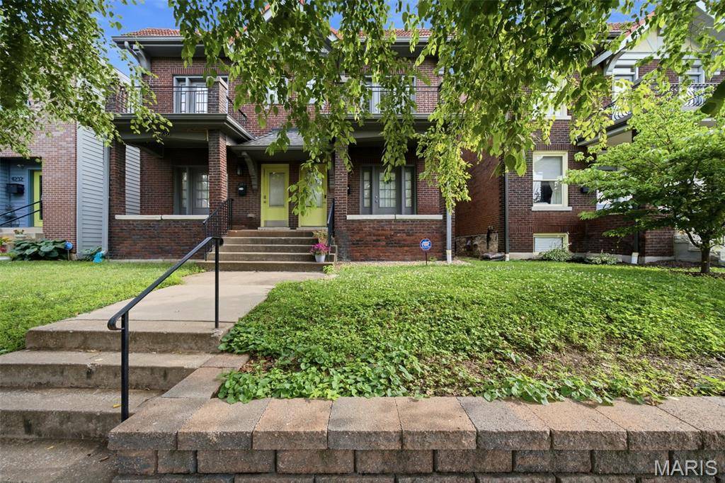 4238 McRee AVE, St Louis, MO 63110