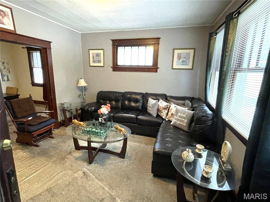 321 Dry ST, Alton, IL 62002