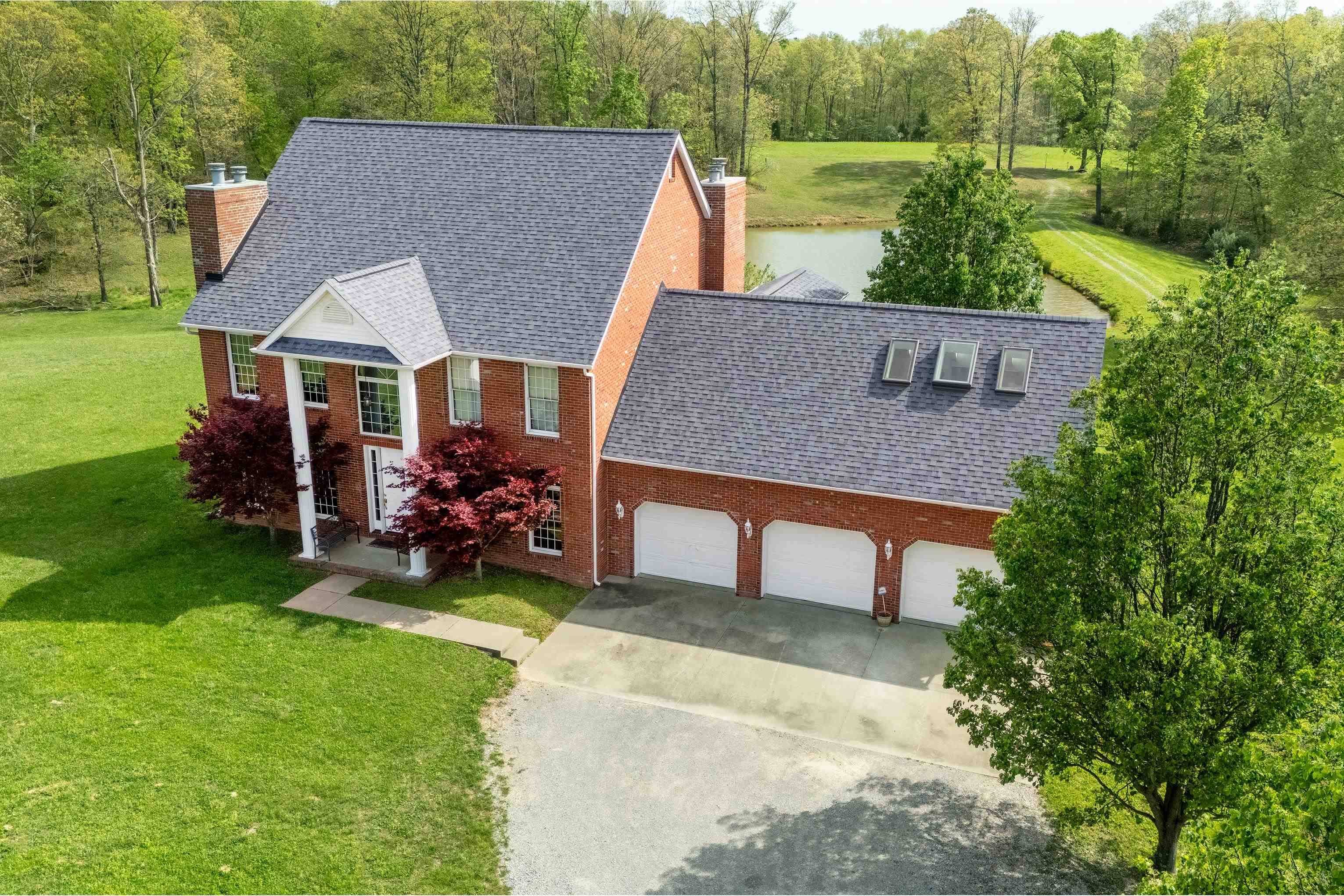 23107 Galatia post RD, Pittsburg, IL 62974