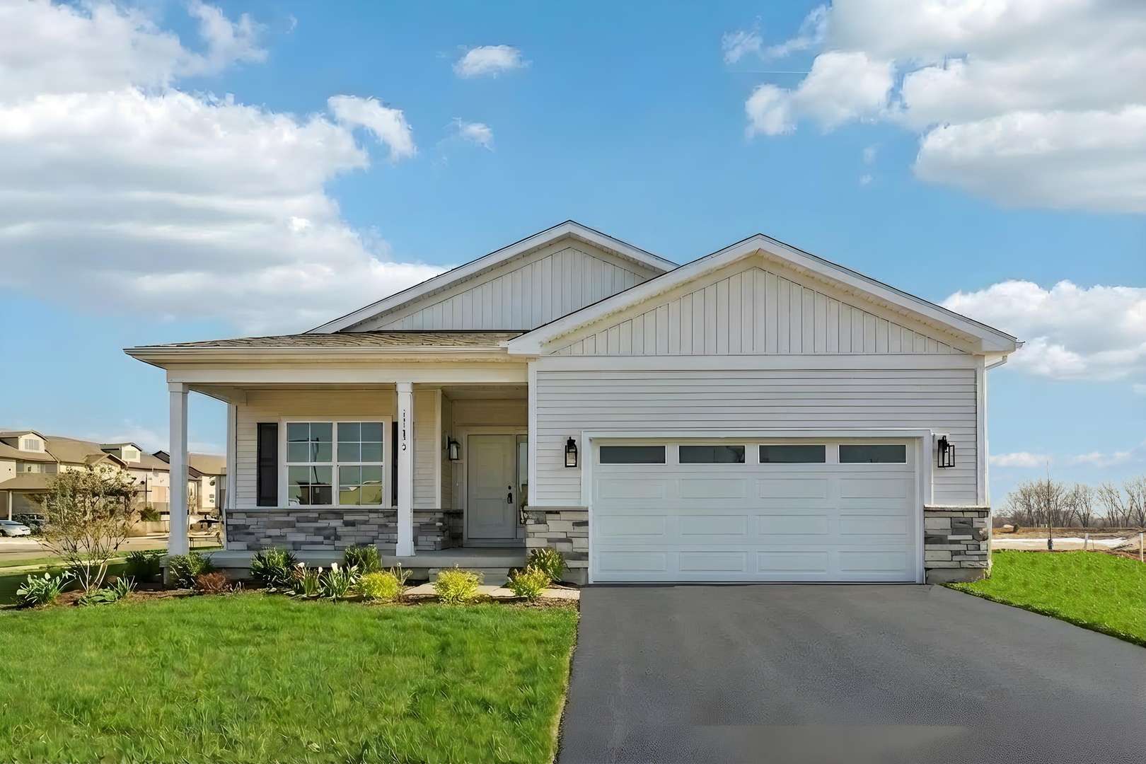 11690 Ryann RD, Huntley, IL 60142