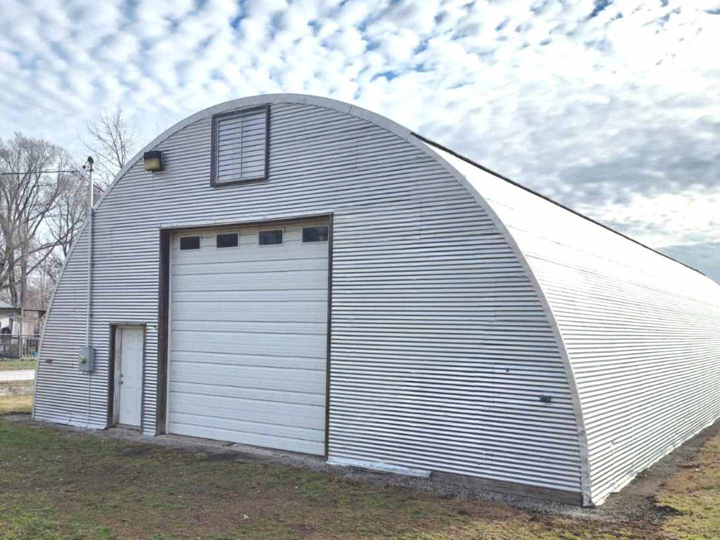 109 E South ST, Garrett, IL 61913