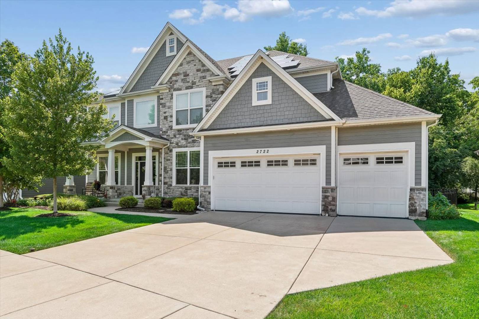 2722 Trojak LN, Aurora, IL 60502