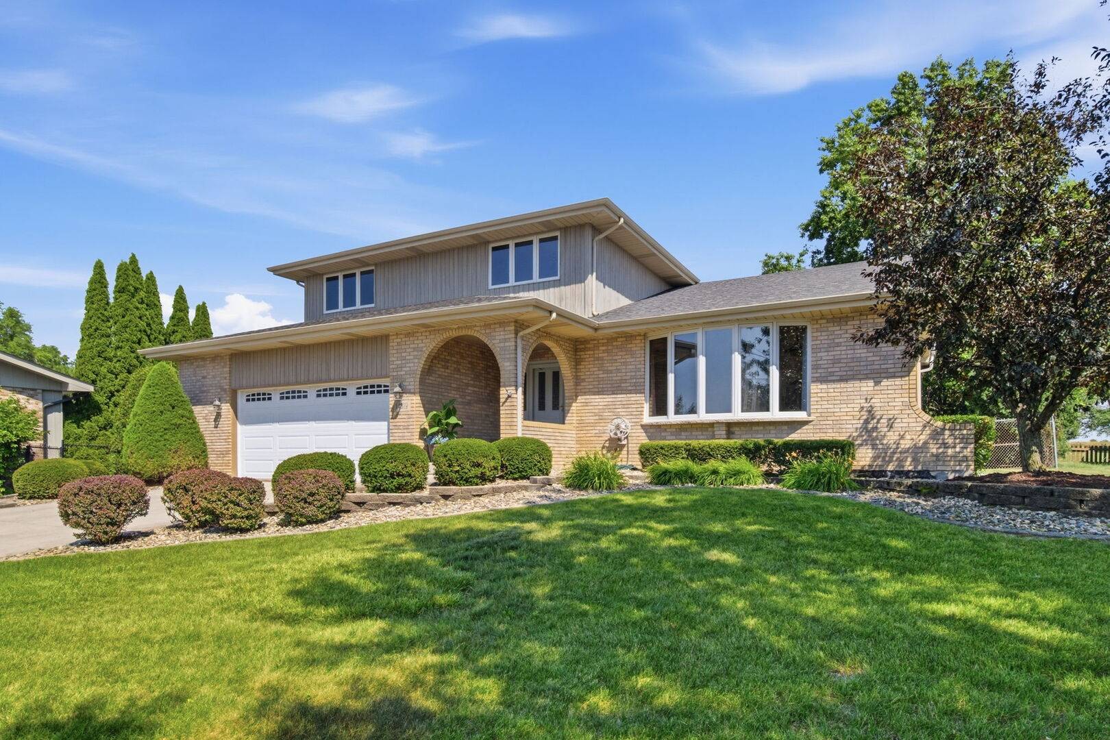 14519 S Pine Grove DR, Homer Glen, IL 60491