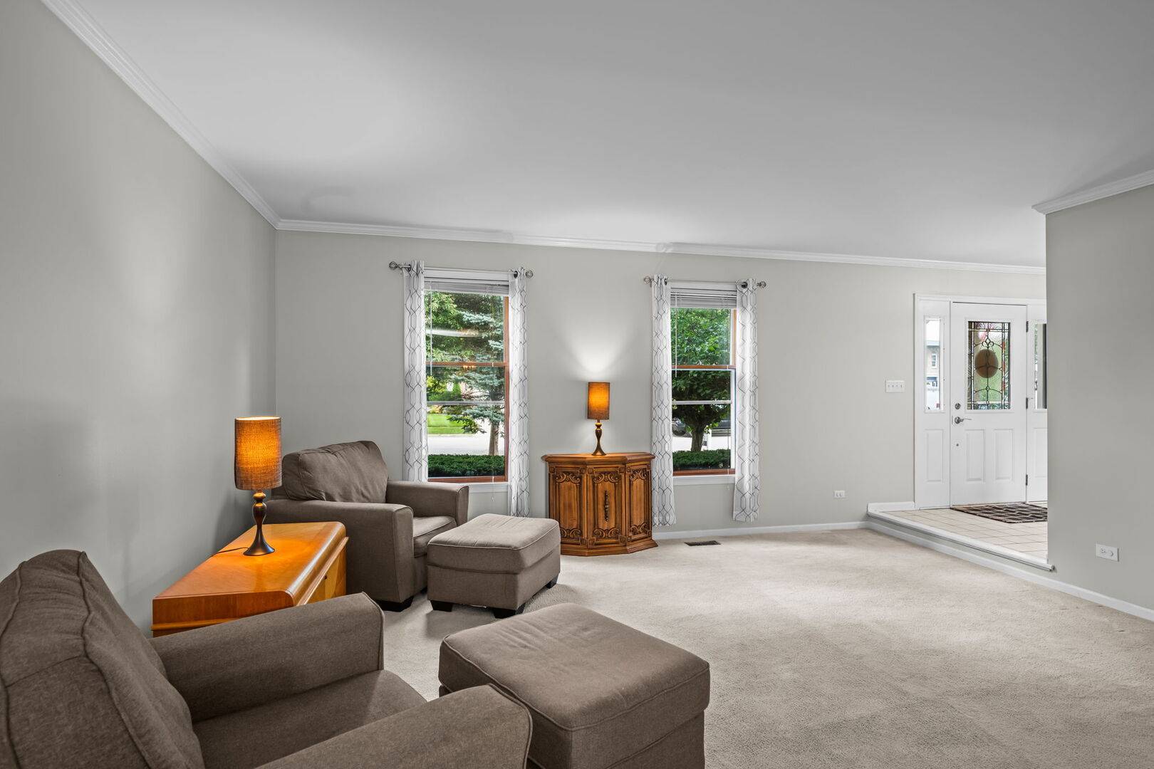314 Stonebridge WAY, Mundelein, IL 60060