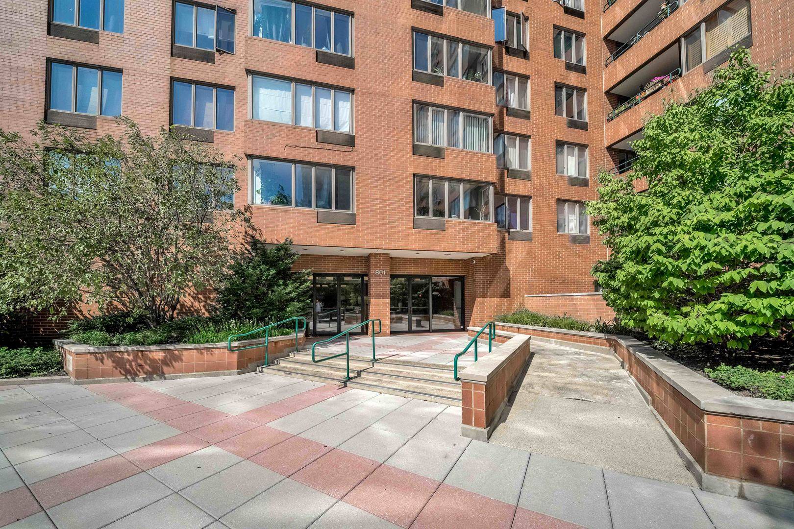 801 S Plymouth CT #701, Chicago, IL 60605
