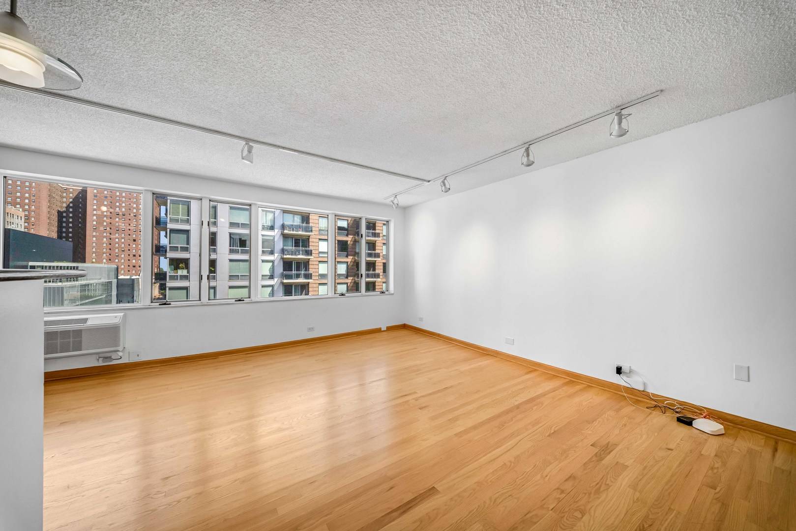 801 S Plymouth CT #701, Chicago, IL 60605