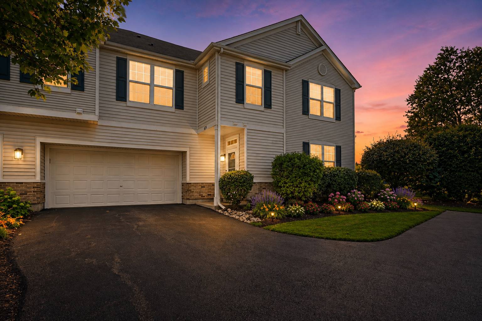 625 Arbor CIR, Lakemoor, IL 60051