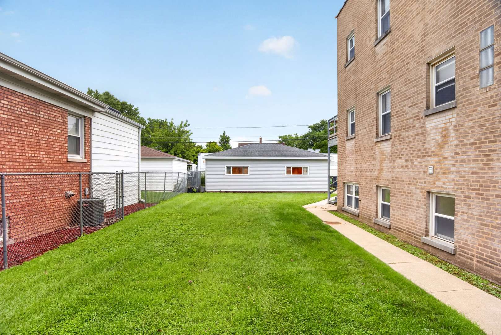 3329 Arthur AVE, Brookfield, IL 60513