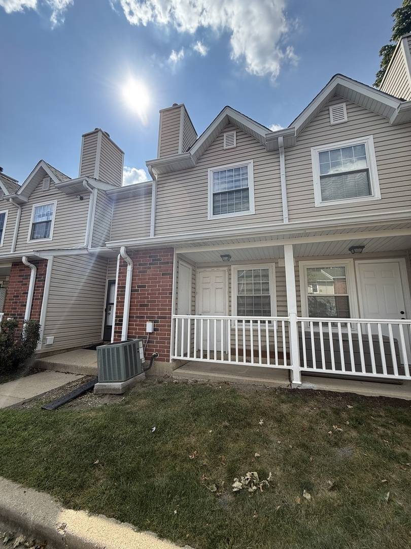 1317 E Wyndham CIR #102, Palatine, IL 60074